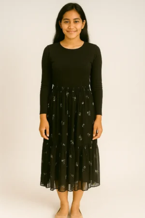 Rok Midi Plisket Hitam Motif Bunga Kecil