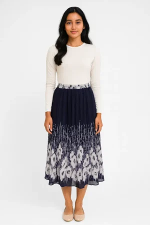 Rok Plisket Midi Motif Bunga Gradasi Navy